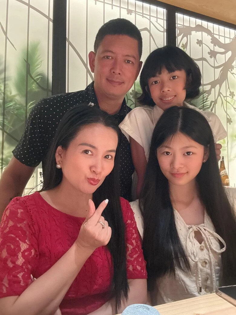 Con gái bình minh máu chiến y hệt bố 13 tuổi sở hữu cặp chân dài vượt bạn bè đồng trang lứa - 9