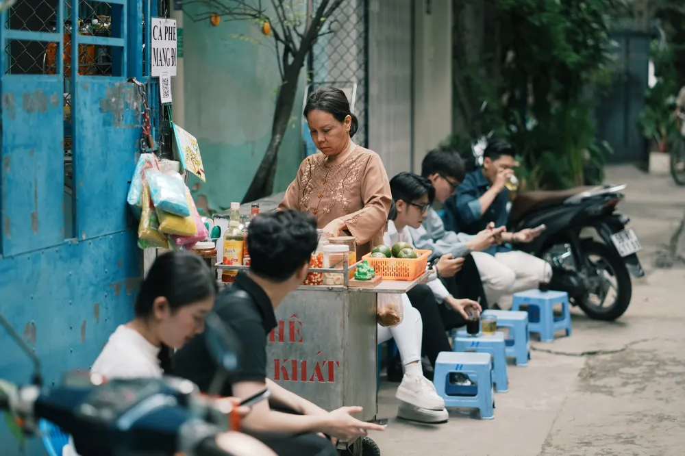 cục vàng của ngoại việt hương hồng đào là điểm sáng dễ lấy nước mắt người xem nhưng chưa đủ - 2