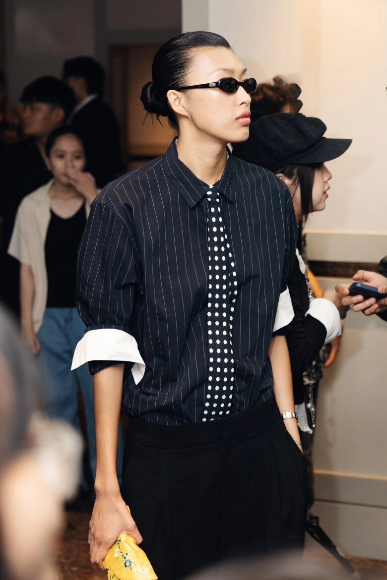 Dahan phương oanh hoá tổng tài cuốn hút xuất hiện khác biệt bên dàn mỹ nhân gợi cảm - 2