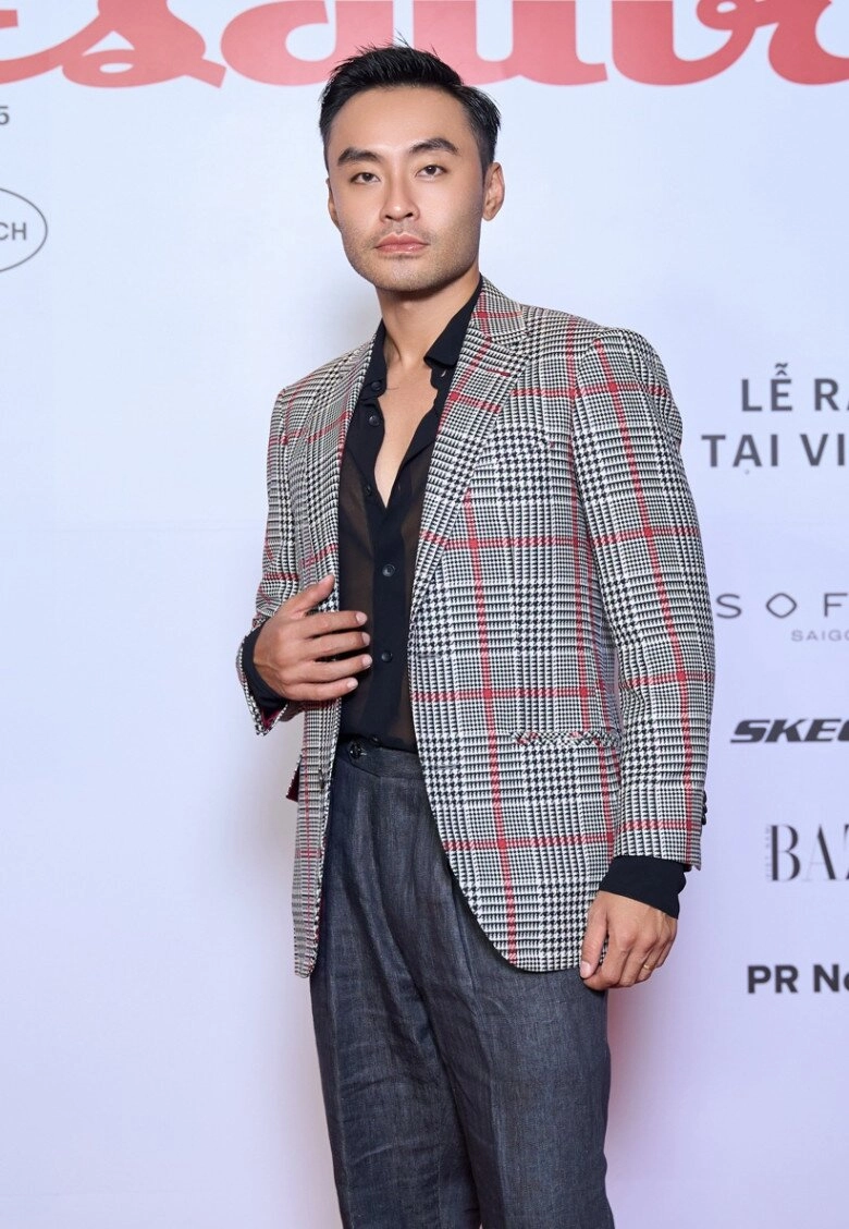 Dahan phương oanh hoá tổng tài cuốn hút xuất hiện khác biệt bên dàn mỹ nhân gợi cảm - 5