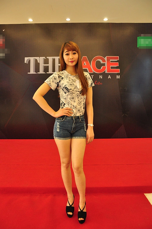 Dàn thiếu nữ xinh đẹp mặc soóc katun quy tụ ở hn - 6