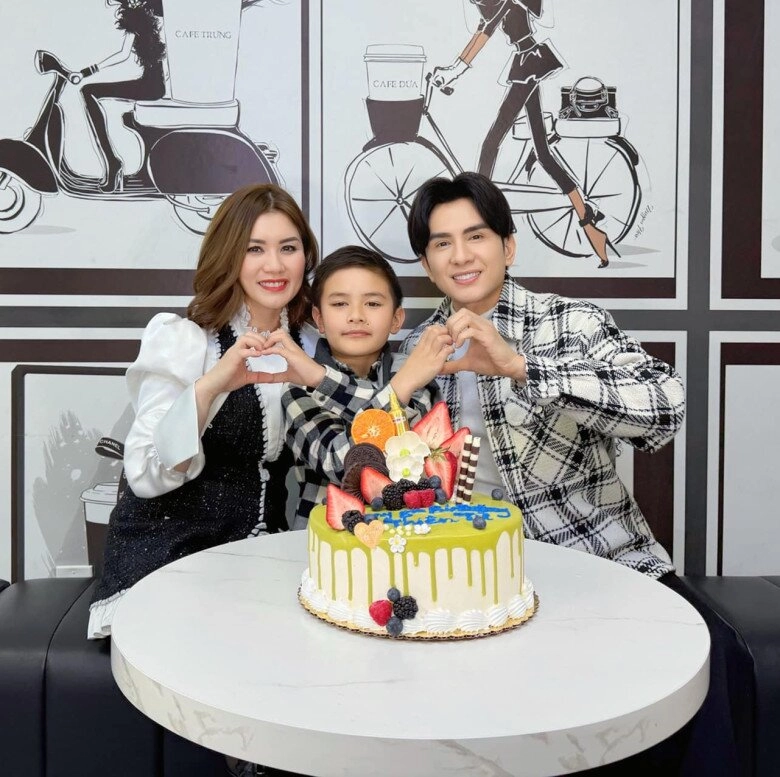 Đan trường mừng sinh nhật vợ cũ khoác tay nhau như một gia đình bảo sao được khuyên nối lại tình xưa - 5