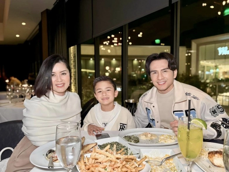 Đan trường mừng sinh nhật vợ cũ khoác tay nhau như một gia đình bảo sao được khuyên nối lại tình xưa - 6