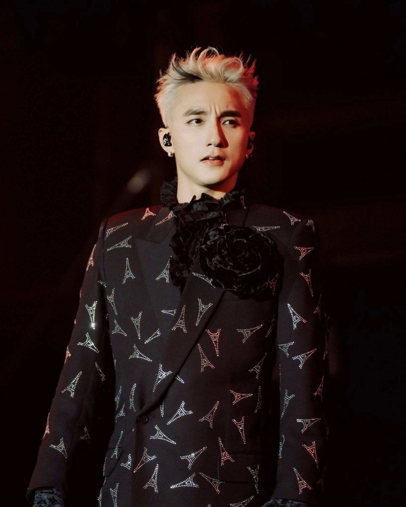 Đăng tải cảnh thiệt hại mà bão bualoi gây ra mc thảo vân đau xót khi nhìn số người thiệt mạng và mất tích - 9