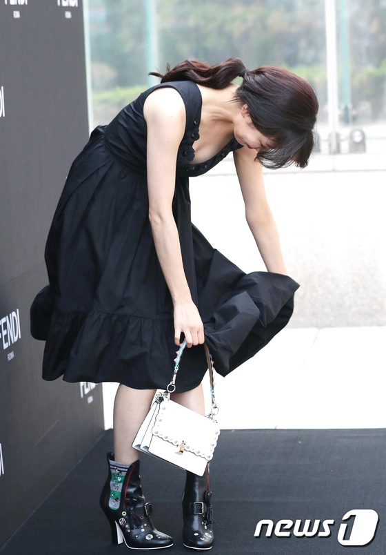 Đang xúng xính váy áo xinh đẹp sao hết hồn hết vía khi gặp gió độc - 3