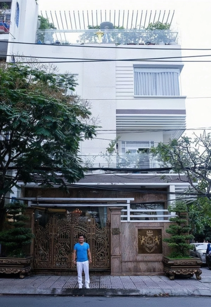 Diễn viên lý hùng giàu cỡ nào - 2