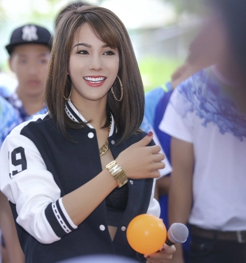 Diệp lâm anh tự tin khoe nội y nhưng không phản cảm - 8