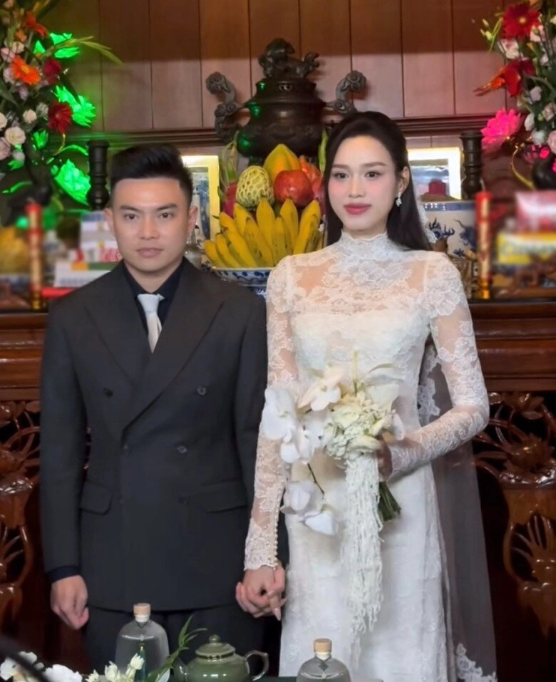 Đỗ thị hà và thiếu gia viết vương đội mưa làm lễ thành hôn rạp cưới lớn nhất quảng trị bị rách do bão số 12 - 4