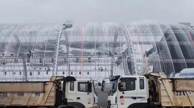 Đỗ thị hà và thiếu gia viết vương đội mưa làm lễ thành hôn rạp cưới lớn nhất quảng trị bị rách do bão số 12 - 10