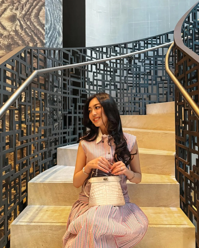 Em dâu thiếu gia phan thành mỗi ngày một túi xa xỉ - 7