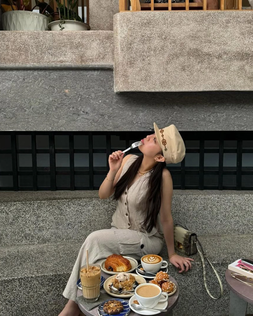 Em dâu thiếu gia phan thành mỗi ngày một túi xa xỉ - 11