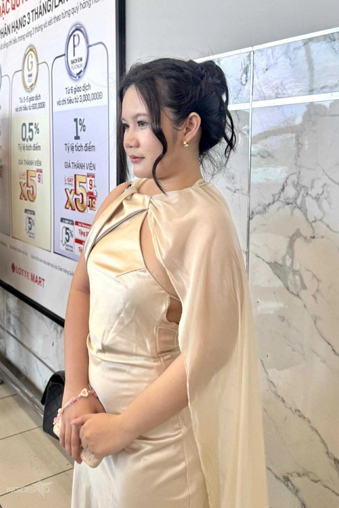 Fan việt mặc váy cưới xếp hàng dài chờ gặp hứa quang hán - 7