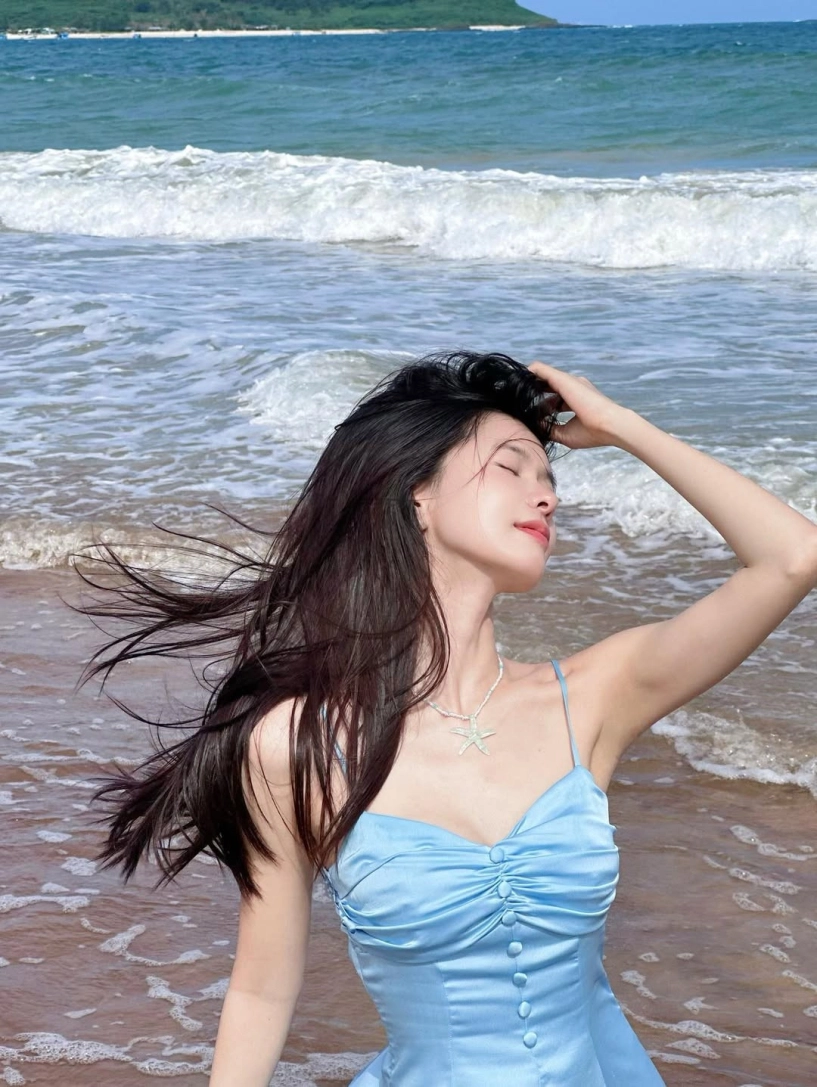Gái xinh đỗ yên đan khoe vóc dáng nuột nà ở biển phú yên - 2