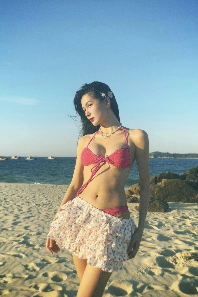 Gái xinh đỗ yên đan khoe vóc dáng nuột nà ở biển phú yên - 7
