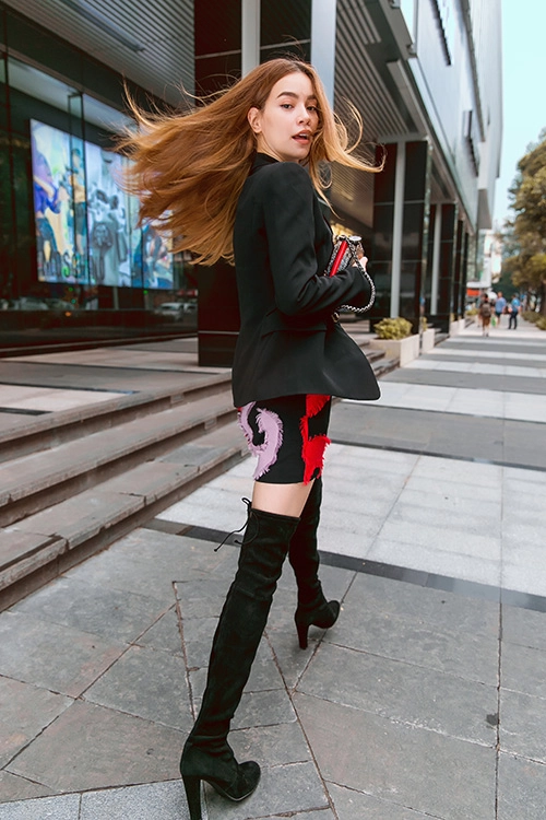 Hà hồ gây tắc đường khi khoe phong cách chất phát ngất - 17