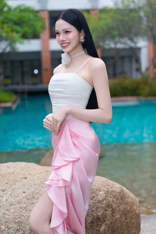 Hà tâm như tỏa sáng ở bán kết miss international queen 2025 - 9
