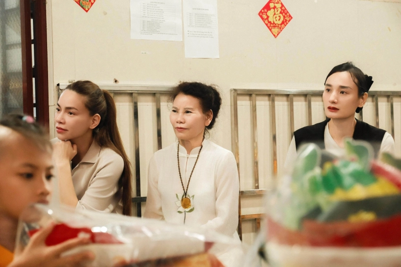 Hồ ngọc hà rơi nước mắt tôi sợ khi mình không sống trên cõi đời này nữa thì con của mình như thế nào - 10