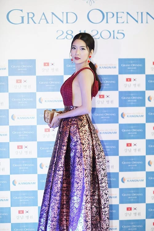 Hoa hậu kỳ duyên xuất hiện lộng lẫy sau hình ảnh nhập viện - 7