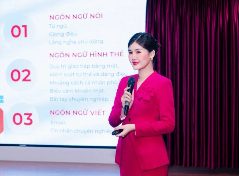 Hoa hậu lê âu ngân anh thăng chức làm phó khoa ở trường đại học chồng btv liền thưởng nóng 2 món quà đỡ tốn - 2
