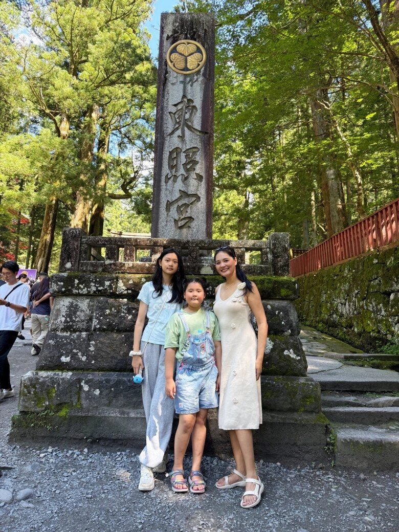 Hoa hậu việt lấy chồng trung quốc cao 1m9 sinh ái nữ 12 tuổi đã đạt ngưỡng 1m8 nhìn diện mạo càng bất ngờ - 13