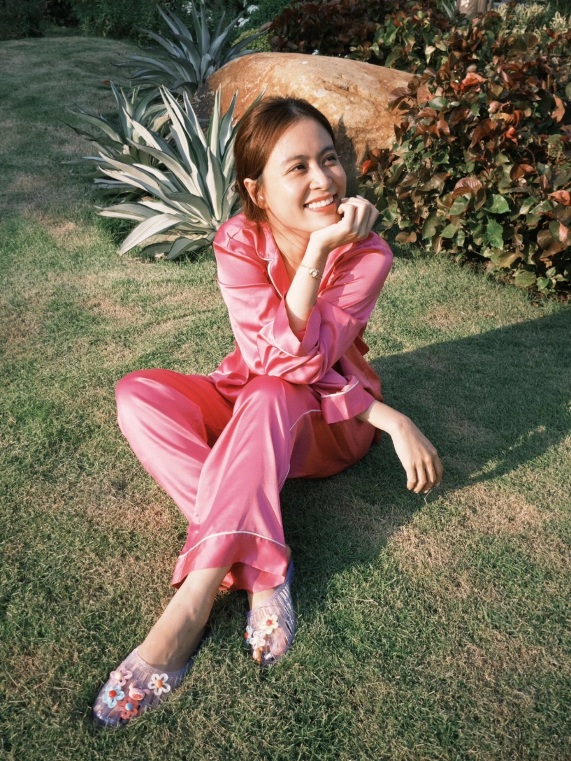 Hoàng thùy linh u40 vẫn đẹp mơn mởn nhờ hai loại nước thần 1 vàng - 1 xanh - 5