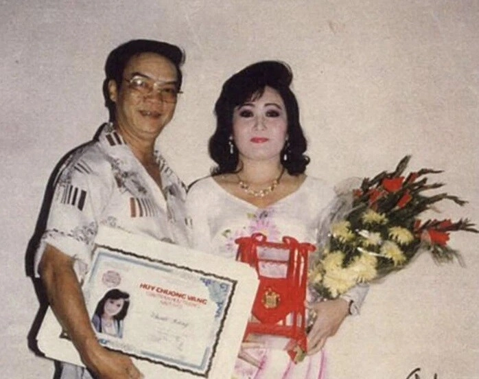 Ít ai biết bố ruột thanh hằng là nghệ sĩ cải lương kiêm tay vợt có hạng lúc sang mỹ lái xe cho người già - 6