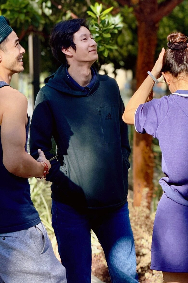 Jennifer phạm đưa con trai cao 1m9 đi lựa trường đại học quý tử nay trổ mã chuẩn bản sao của ca sĩ quang dũng - 3