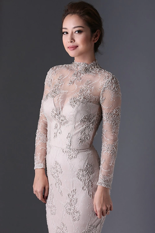 Jennifer phạm khoe vòng ba gợi cảm với đầm ôm sát - 8