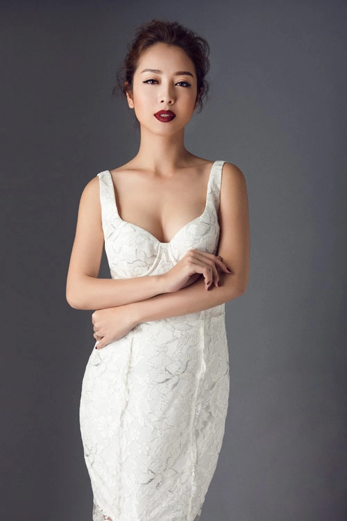 Jennifer phạm khoe vòng ba gợi cảm với đầm ôm sát - 17