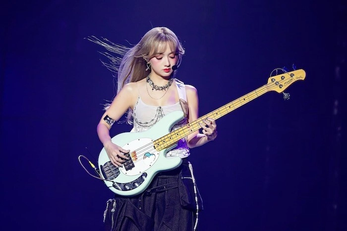 Không còn là cô bé hát nhạc thiếu nhi xuân nghi tuổi 30 body đẫy đà ăn mặc quyến rũ khiến người hâm mộ ngỡ ngàng - 4