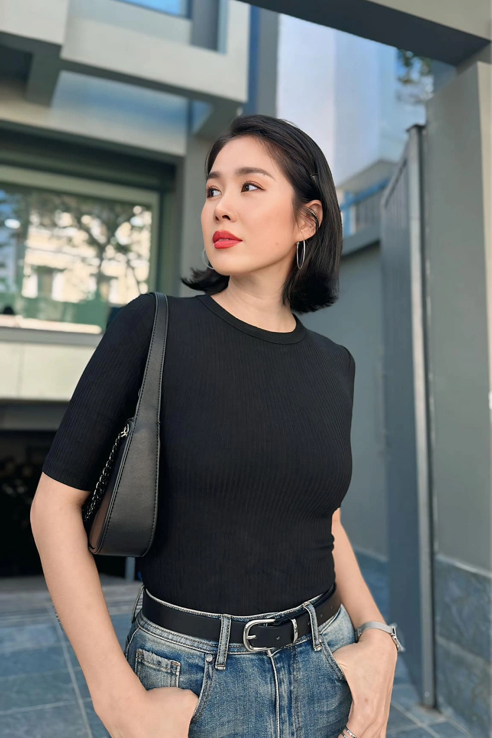 Không nhận ra nữ hoàng phim truyền hình miền tây cả chục năm ăn mặc giản dị nay lột xác thành nữ tổng tài sang chảnh - 14