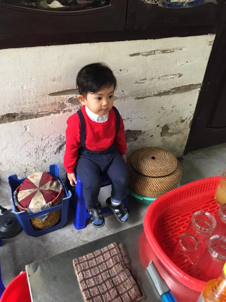 Không thể rời mắt với thời trang hè cực xinh của con gái hồng đăng hồng nhung - 9