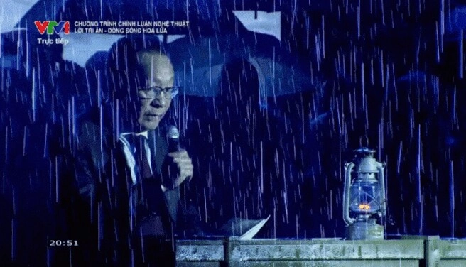 Lần tái xuất gây xúc động của mc lại văn sâm - 1