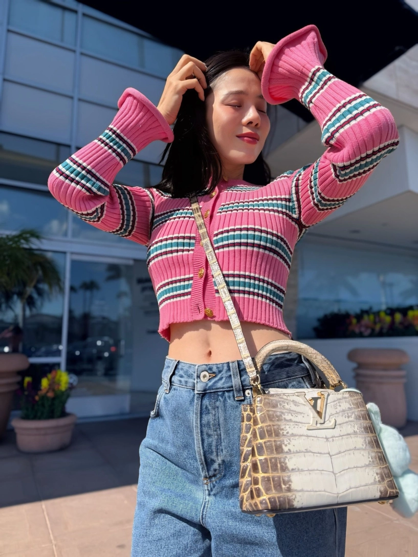 Lệ quyên gây sốt với loạt ảnh hack tuổi ở trời tây body u50 vẫn căng đét - 9