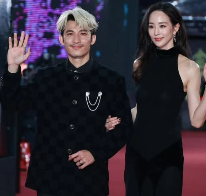 Liên bỉnh phát vỡ òa hạnh phúc khi đi vào lịch sử là nam diễn viên việt đầu tiên trở thành thị đế kim chung - 1