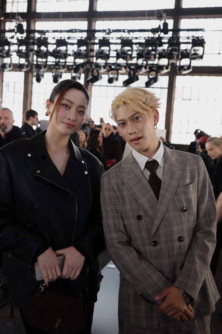 Lương thùy linh gây choáng khi phủ sóng 2 show lớn tại milan fashion week lên outfit nào cũng chấn động - 8