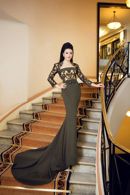 Lý nhã kỳ đẹp tựa nữ thần chinh phục thảm đỏ cannes - 1