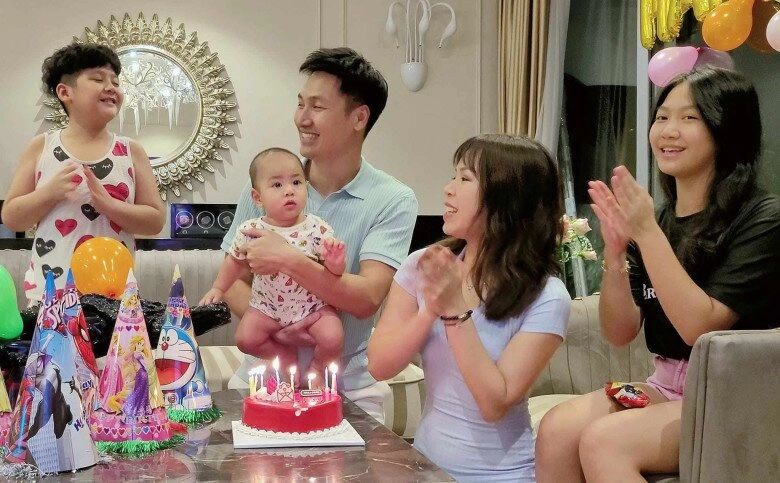 Mạnh trường giải thích chuyện giàu nên lười đóng phim tuyên bố vợ chồng chuẩn bị tâm lý khi con gái 16 tuổi - 5