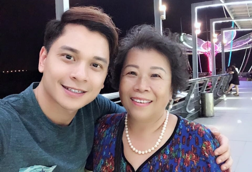 Mc danh tùng trung thu đủ đầy là có đĩa hồng mẹ gọt sự sum vầy bên mâm cỗ - 7