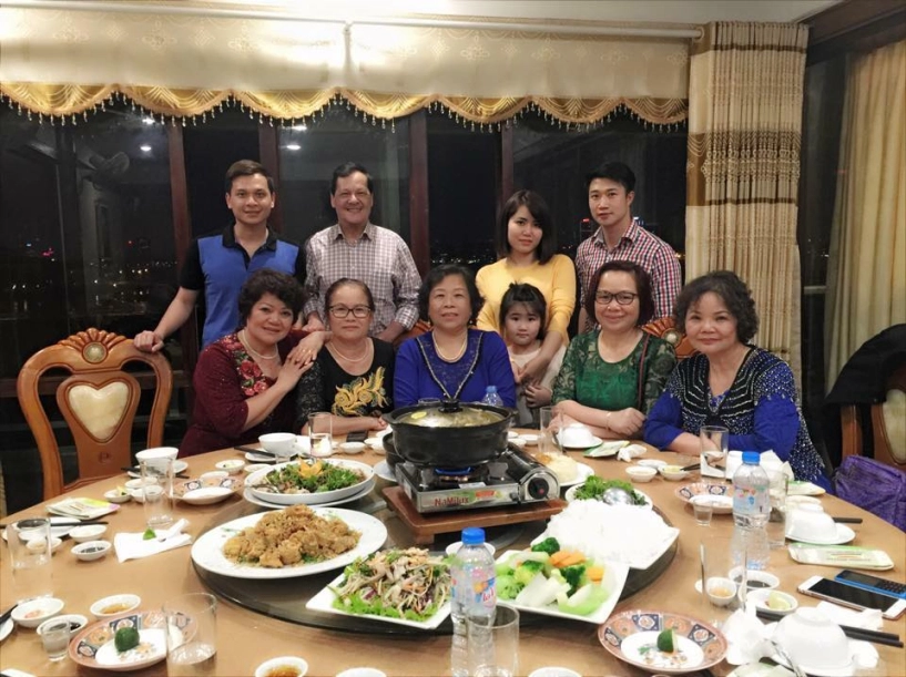 Mc danh tùng trung thu đủ đầy là có đĩa hồng mẹ gọt sự sum vầy bên mâm cỗ - 8