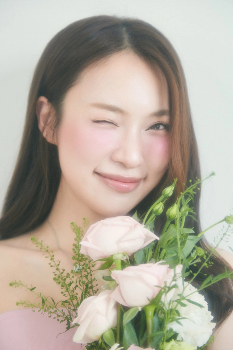 Mc khánh vy dẫn chung kết olympia năm 2025 gây sốt với vẻ đẹp tri thức - 5