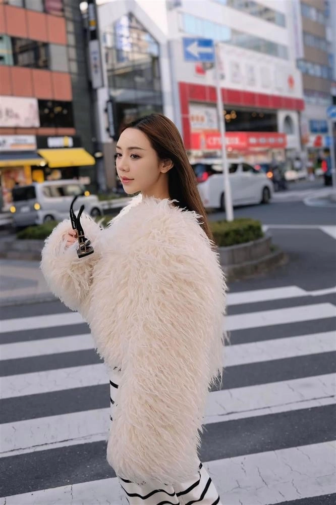 Mẹ đẻ của quỳnh kool lộ diện nhan sắc gây chú ý - 2