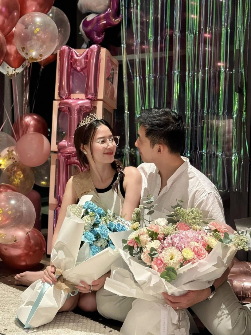 Midu thích phối đồ như nữ sinh khi sánh đôi chồng đại gia - 8