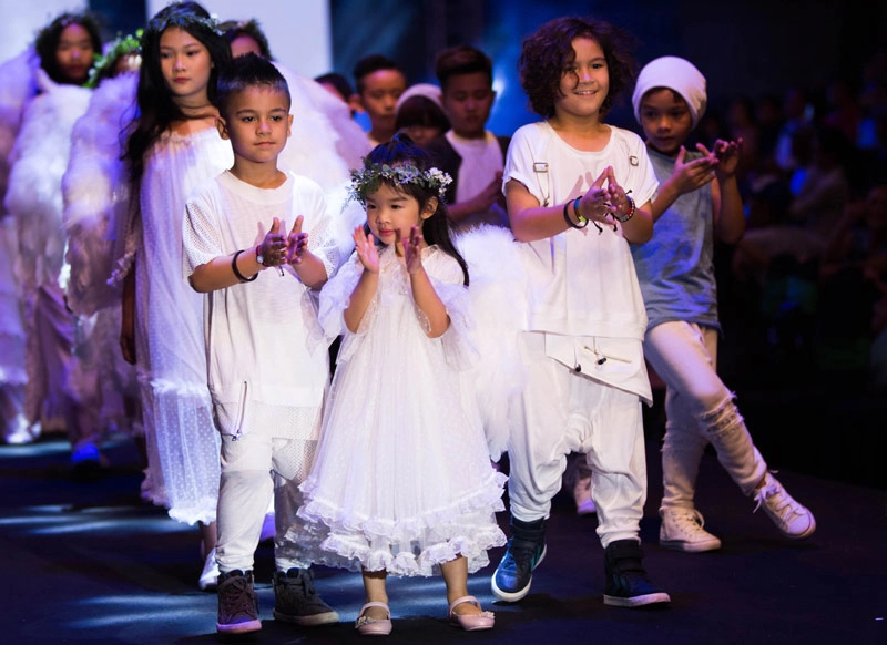 Mới 4 tuổi con gái xuân lan đã vừa xinh vừa giỏi tự tin nối nghiệp mẹ - 2