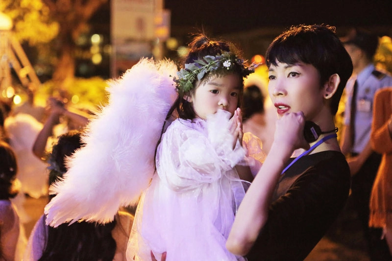 Mới 4 tuổi con gái xuân lan đã vừa xinh vừa giỏi tự tin nối nghiệp mẹ - 6