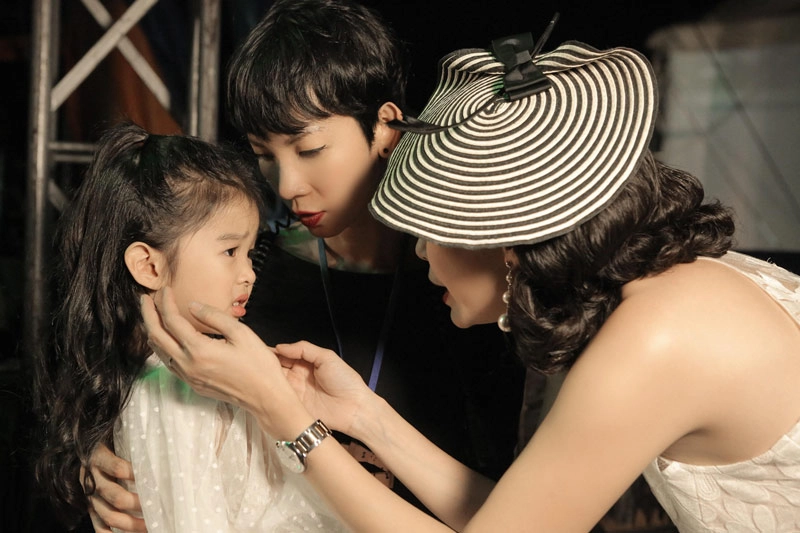 Mới 4 tuổi con gái xuân lan đã vừa xinh vừa giỏi tự tin nối nghiệp mẹ - 8