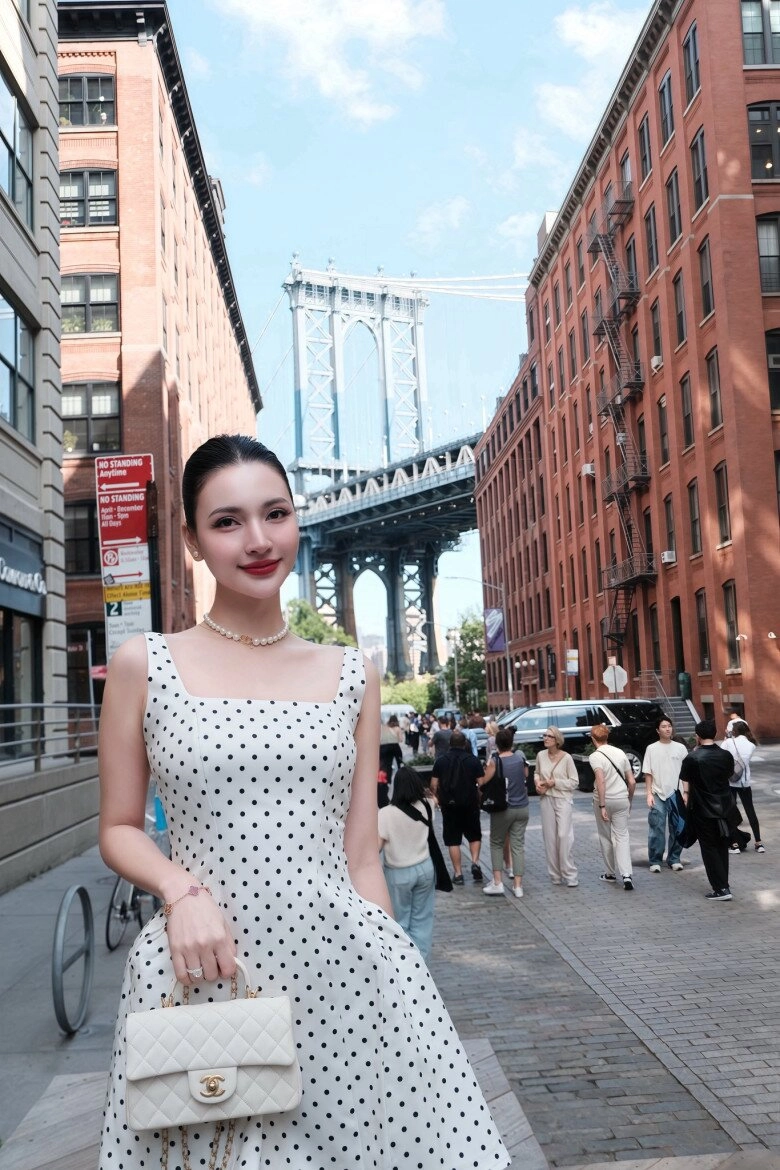 Mỹ nhân sinh năm 1999 từng bị việt anh phũ tình cảm diện bikini nhỏ xíu như sắp rơi đời thường kín đáo vẫn hút mắt - 13