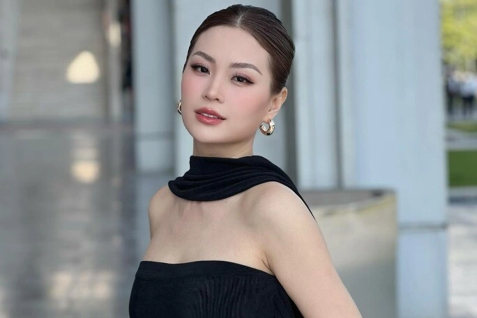 Mỹ nhân việt đi thi quốc tế bị giữ hành lý vì nghi ngờ buôn lậu sắc vóc tuổi 27 khiến dân tình đắm đuối - 2