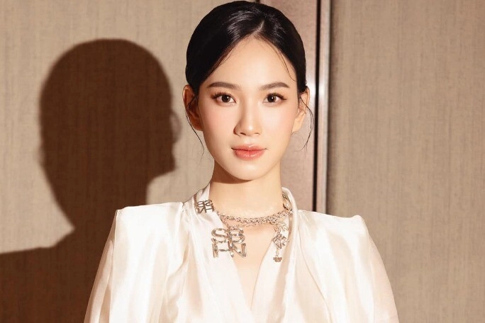 Mỹ nhân việt đi thi quốc tế bị giữ hành lý vì nghi ngờ buôn lậu sắc vóc tuổi 27 khiến dân tình đắm đuối - 4