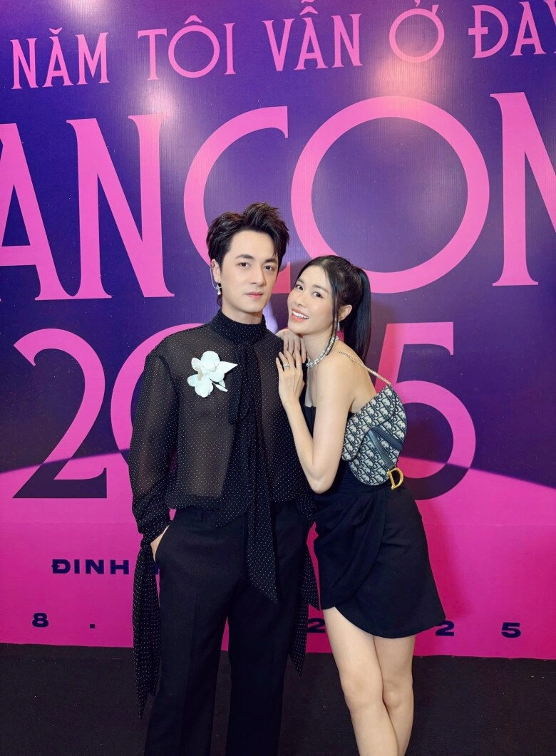 Nam ca sĩ nổi tiếng cùng thủy tiên 20 năm trước nay giàu sụ sống hạnh phúc bên mỹ nhân trong biệt thự to đùng - 16